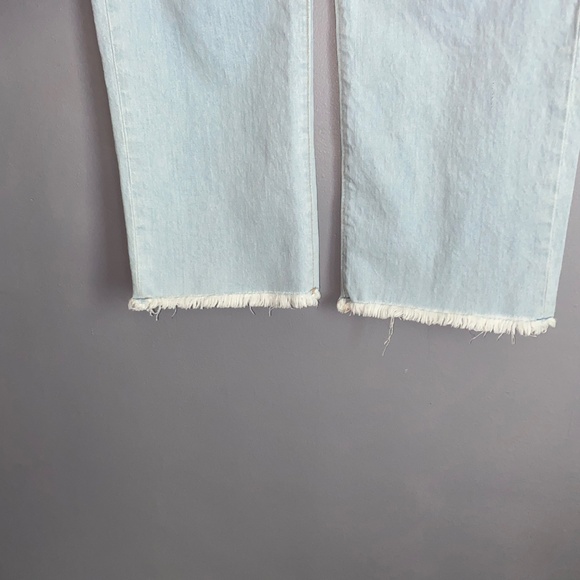 LOFT Bleached Light Wash High Waist Straight Crop Frayed Hems Size 30 or 10 - Picture 3 of 14